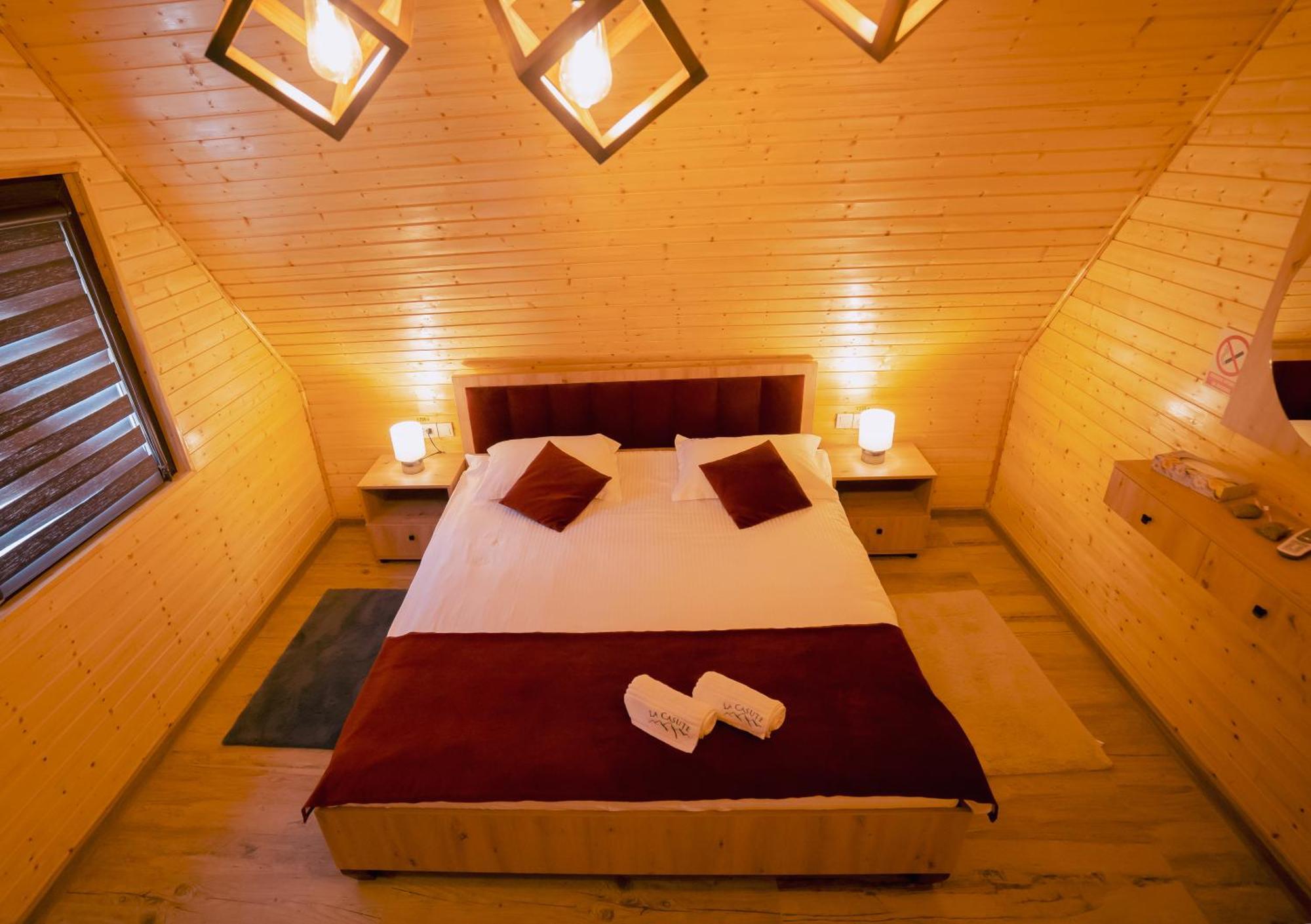 La Casute Hotel Capatineni-Paminteni Ngoại thất bức ảnh